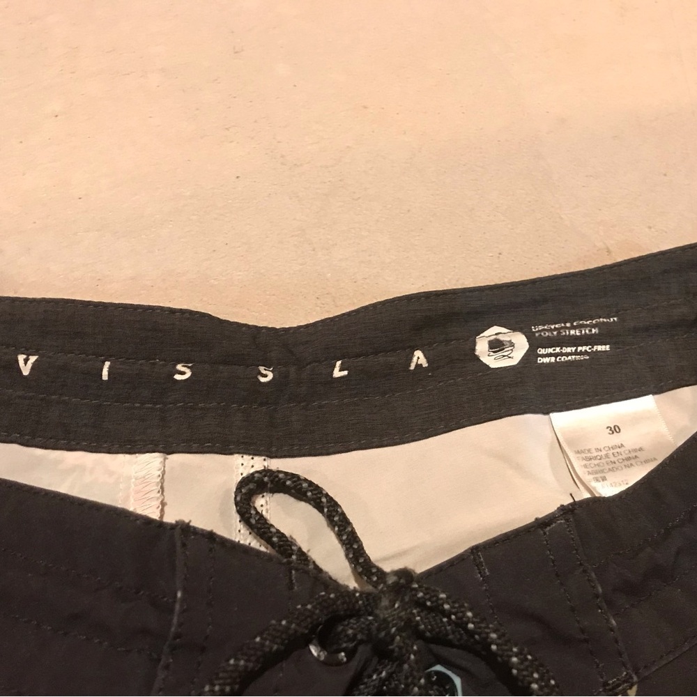 Vissla Black Board Shorts - Picture 3 of 3